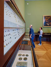 Hörveranstaltung „THE SOUND OF SCIENCE: König Offas Münze“ im Münzkabinett der Staatlichen Museen zu Berlin im Bode-Museum, 25.06.2024