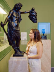 Hörveranstaltung „THE SOUND OF SCIENCE: König Offas Münze“ im Münzkabinett der Staatlichen Museen zu Berlin im Bode-Museum, 25.06.2024